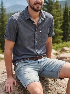 McKinley Black/Dark Grey Chambray Short Sleeve Button-Down Shirt Gorpcore M